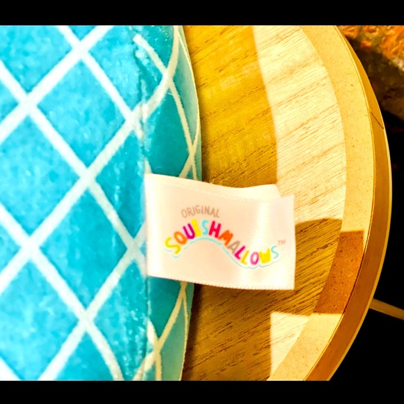 Squishmallow 11" Bertie the Blue Ice Cream Sundae Taco - Picture 6 of 13